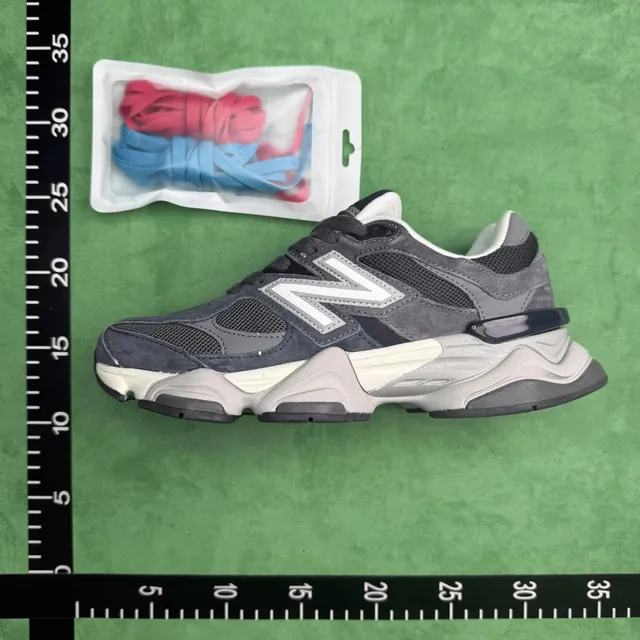New Balance 9060 Grey/White
