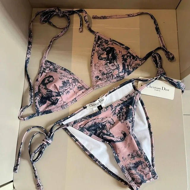 030302051