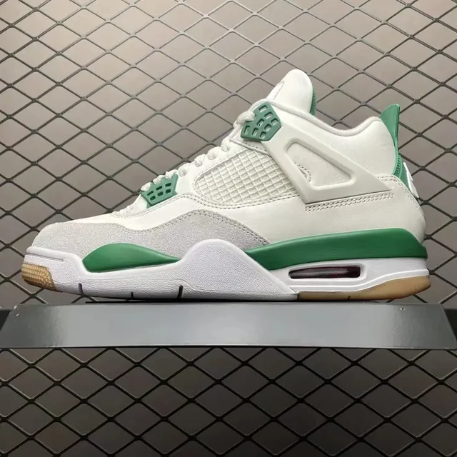 Air Jordan 4 Military Green