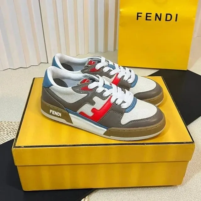 Fendi Sneaker Multicolor Logo