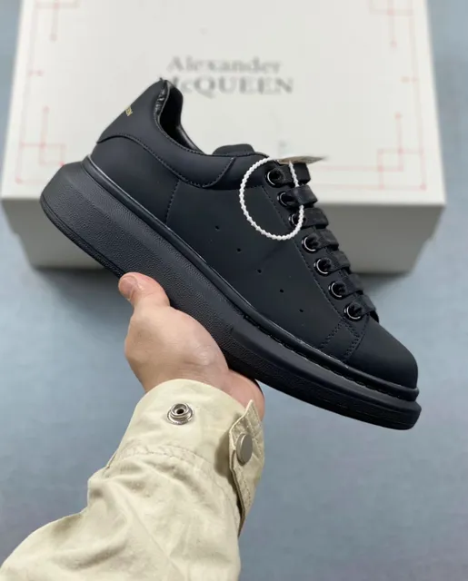 Alexander McQueen Sneaker All Black