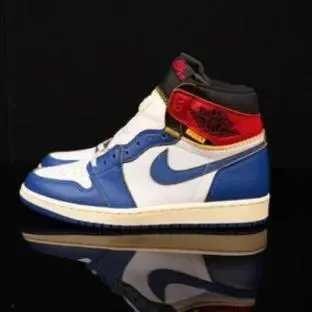 Air Jordan 1 High Royal Blue