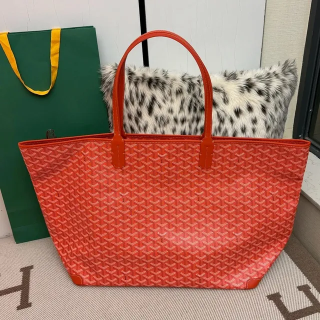 Goyard Saint Louis Tote Monogram Canvas