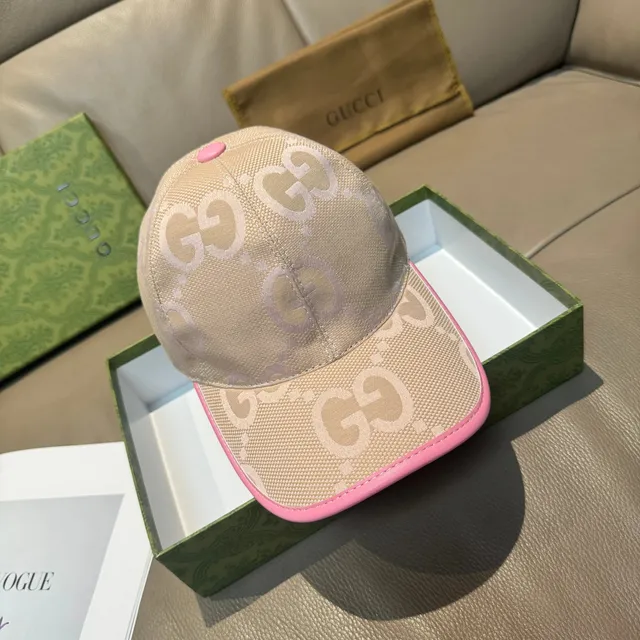 Gucci GG Logo Cap Beige with Pink Trim