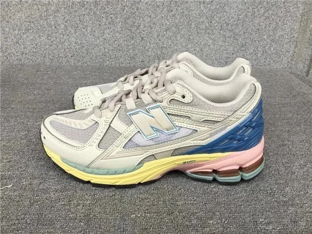 New Balance 1906R Pastel Multi
