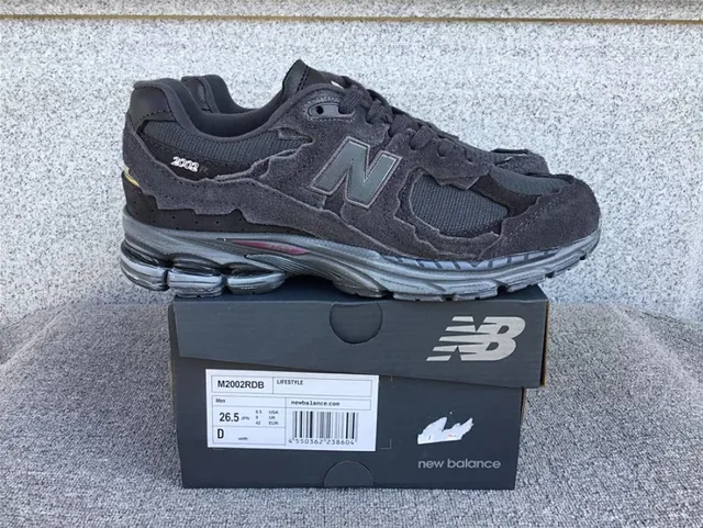 New Balance 2002R Lifestyle
