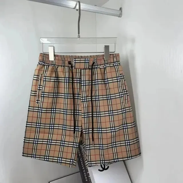 Burberry Checkered Shorts Classic Vintage Check Beige