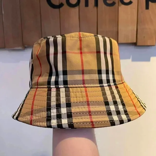 Burberry 16