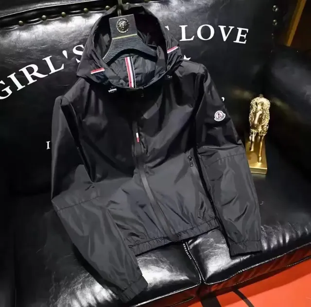 Moncler jackets Classic Logo