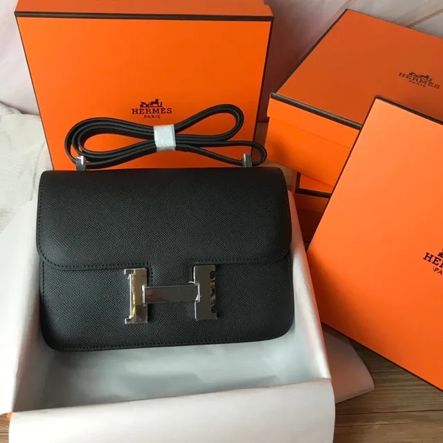 Hermès Constance