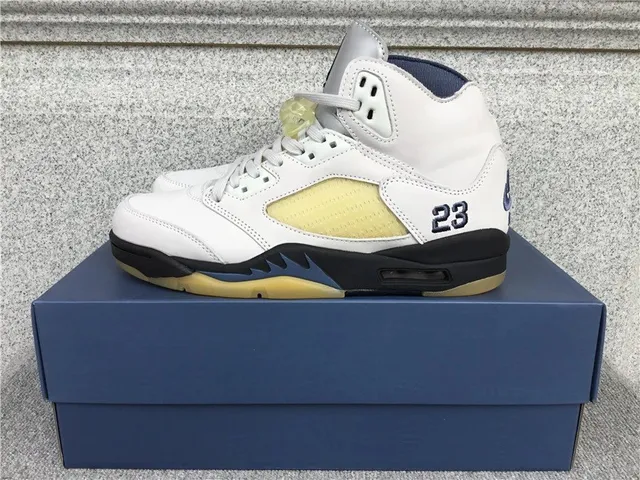Air Jordan 5 Laney