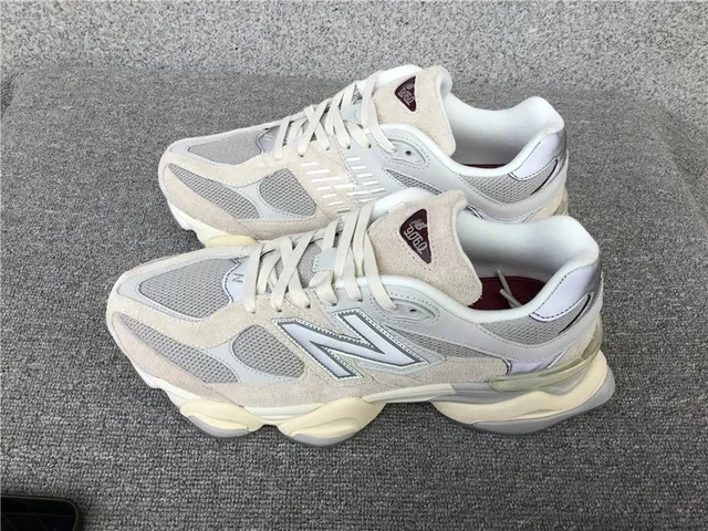 New Balance 2002R Cream Grey