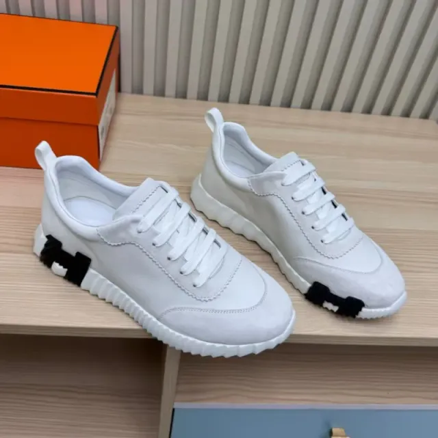 Hermès Run White with Black H Logo