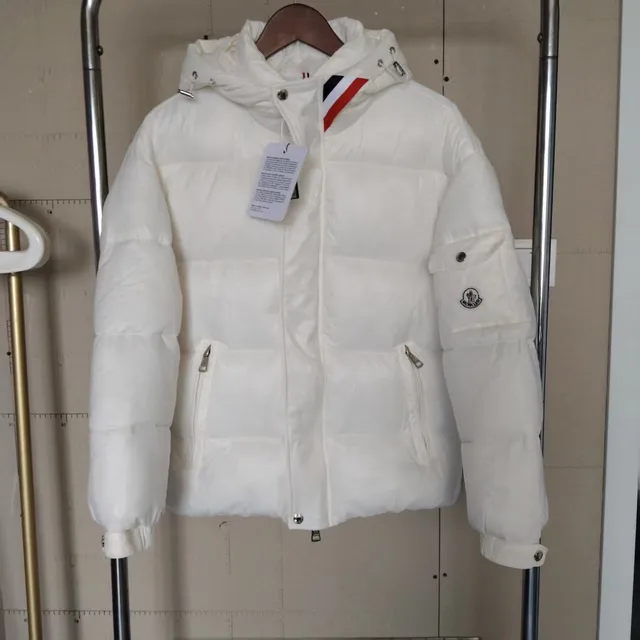 Moncler Puffer Jacket Classic Hooded
