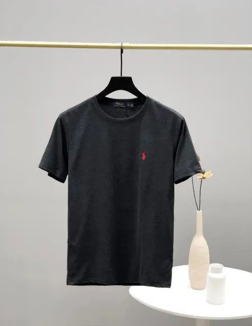 灰黑 dark gray