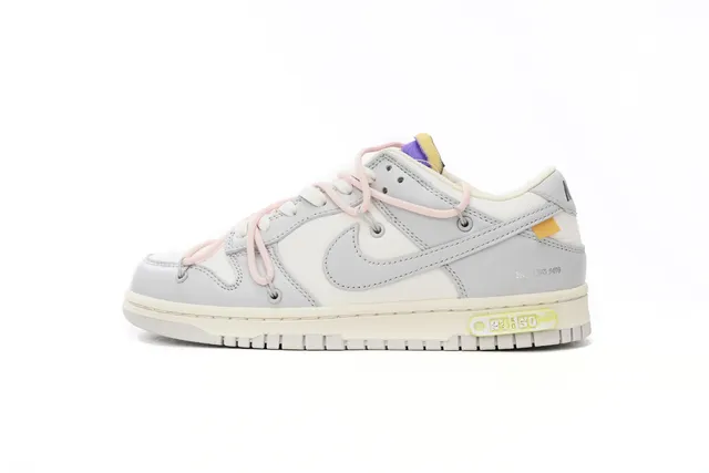 Nike × Off-White Dunk Low
