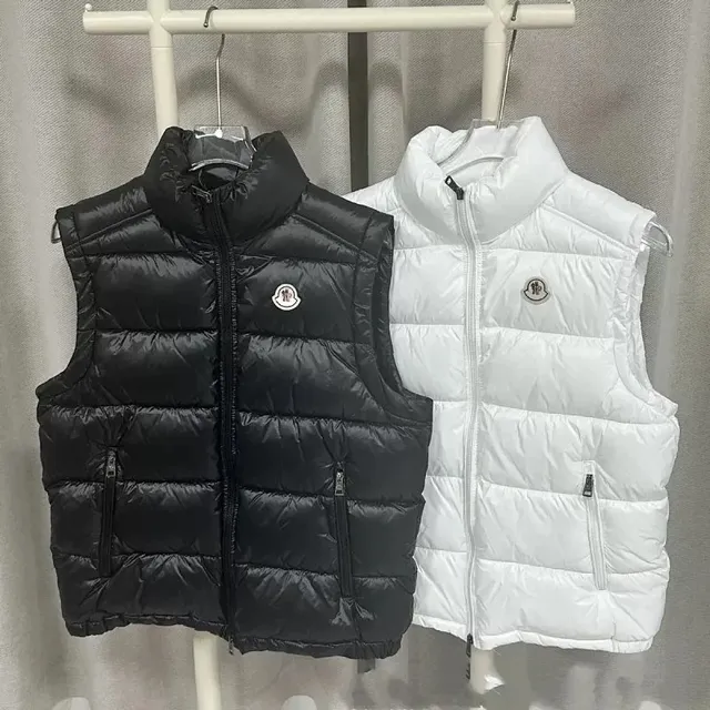 Moncler Quilted Vest Classic Logo