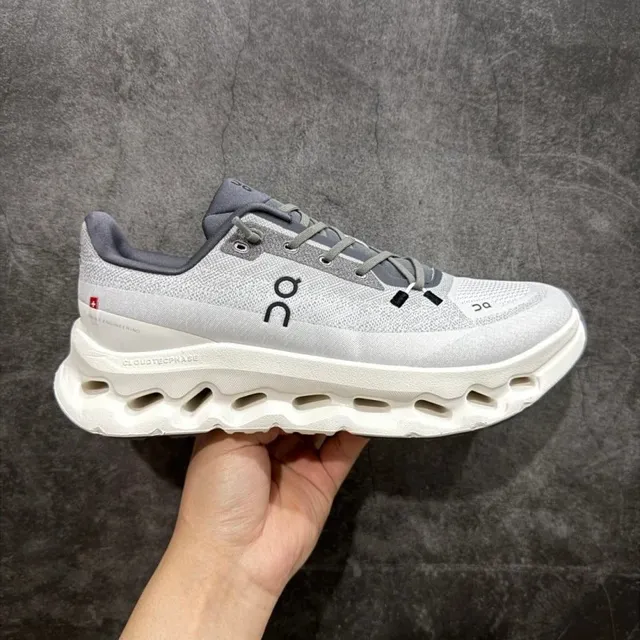 On CloudTec Phase Cloud White Grey