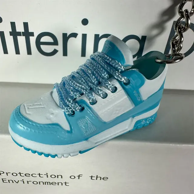 3.l lake blue v