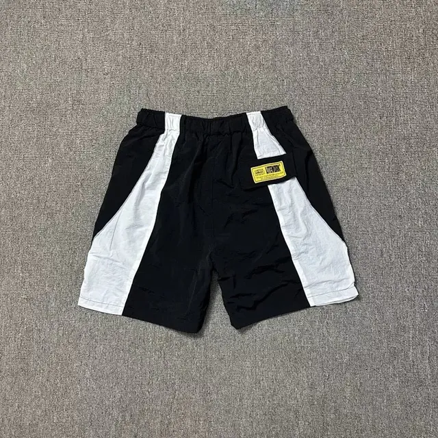 Track Shorts Contrast Panel