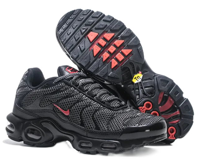 Nike Air Max Plus Triple Black Red
