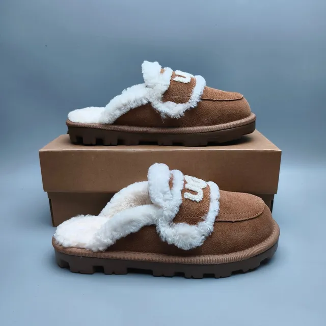 UGG sandals slippers
