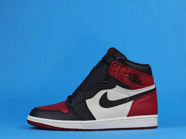 Air Jordan 1 High Bred