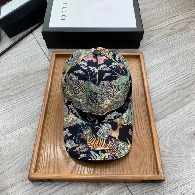 Gucci Tiger Print Cap Jungle Tiger