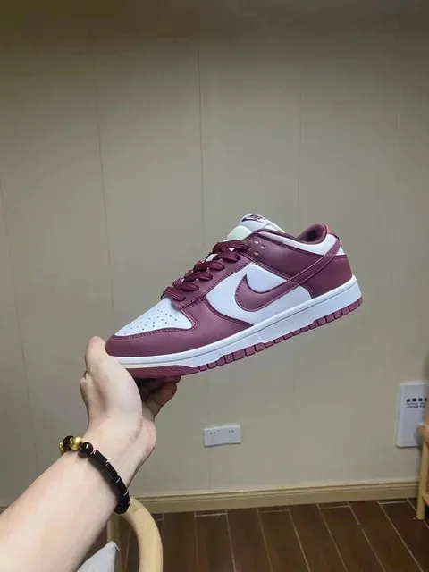 Nike Dunk Low