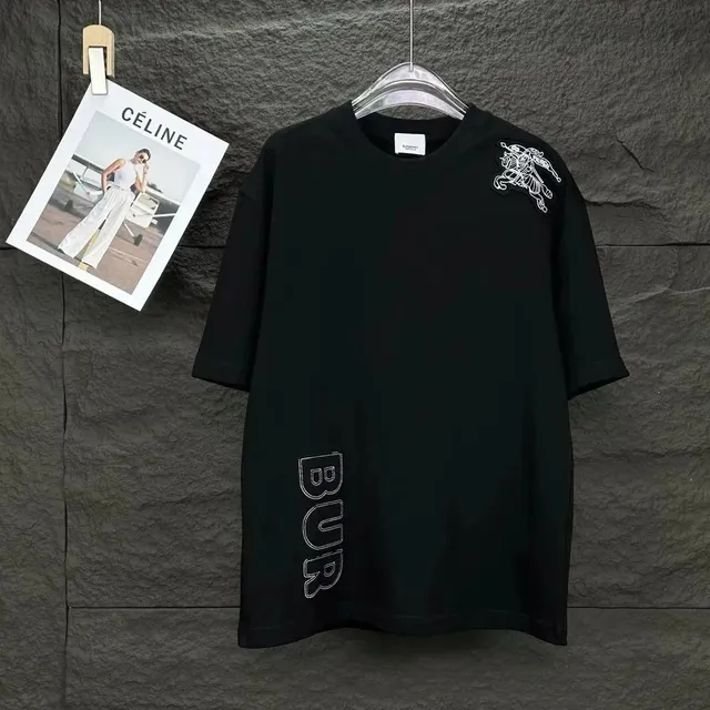 Burberry Logo T-Shirt Equestrian Knight Embroidery