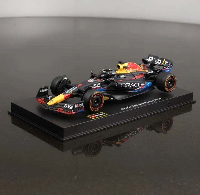 Oracle Red Bull Racing RB19 Scale Model