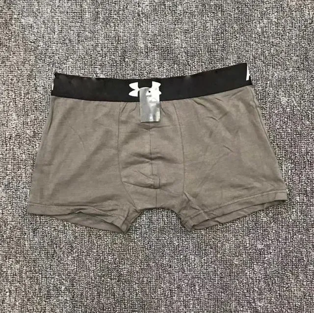 A深灰色