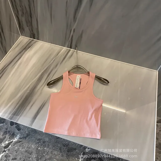 粉色