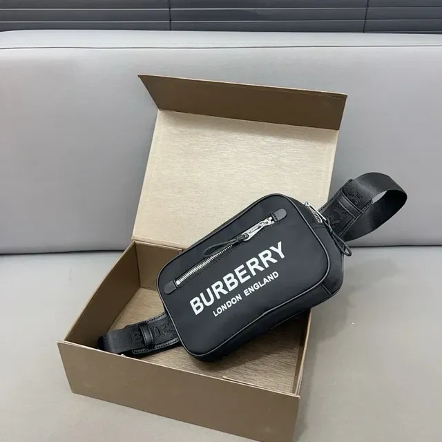 Burberry Belt Bag Logo Print