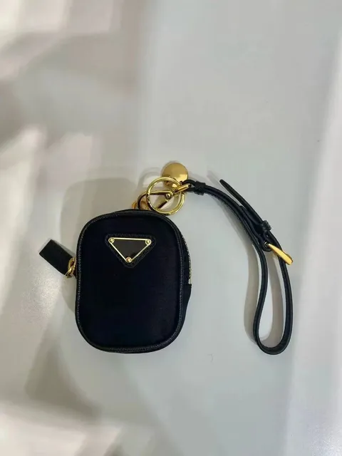 Prada 迷你包