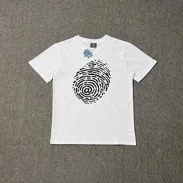 T-Shirt Fingerprint Print