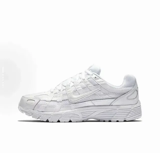Nike Air Max Plus Triple White
