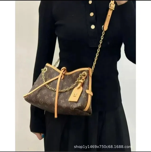Louis Vuitton Pochette Métis Monogram Canvas