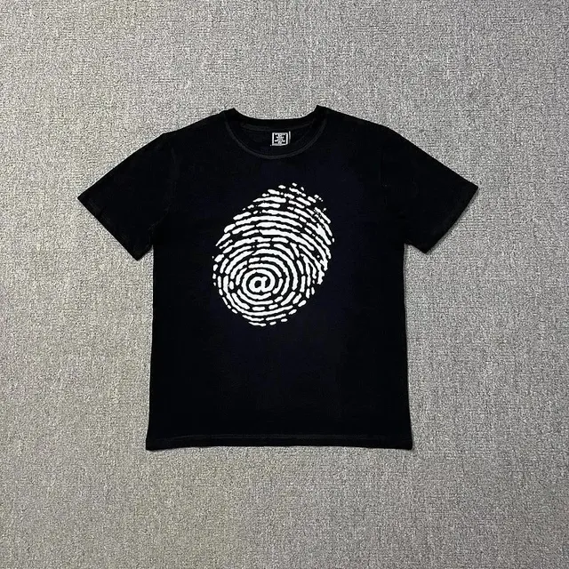 Off-White Fingerprint Tee
