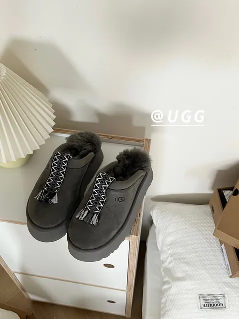 UGG Platform Slipper Woven Strap