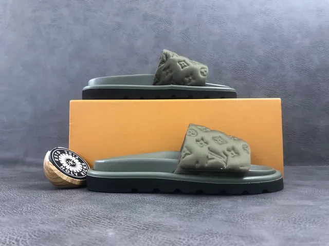 AG2U7AMDBJN420 ARMY GREEN
