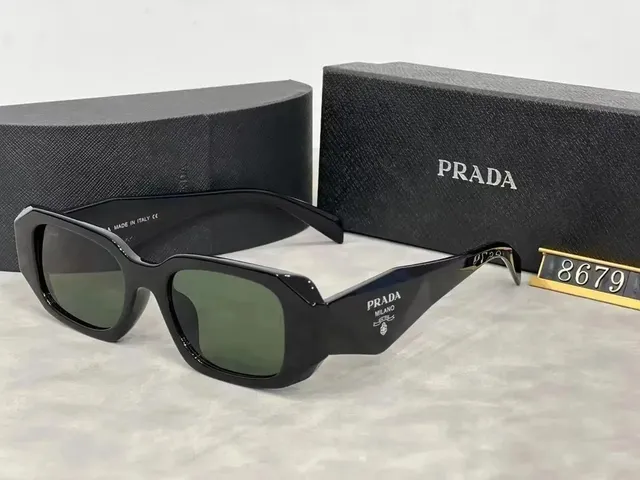 Prada Sunglasses Rectangular Frame