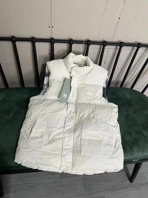 Canada Goose Puffer Vest