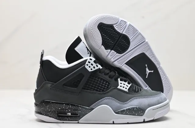 Air Jordan 4