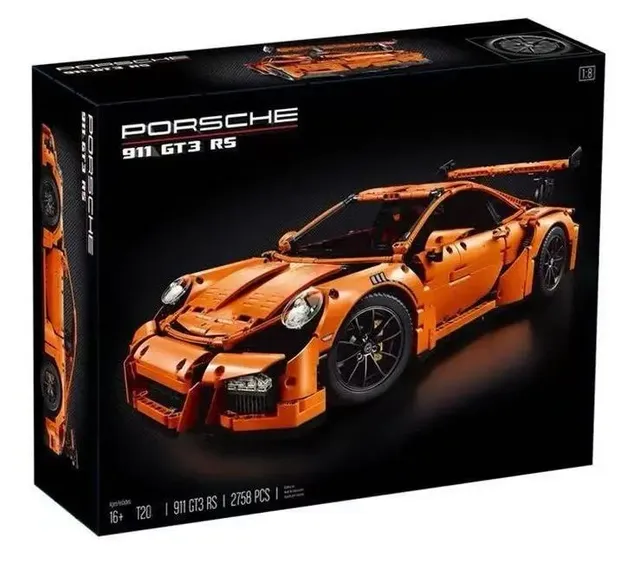 Porsche 911 GT3 RS--No logo42056