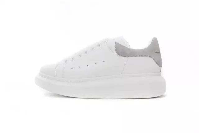 Alexander McQueen Oversized Sneaker White Grey
