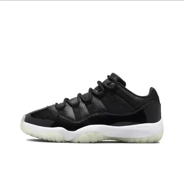 Air Jordan 11 Concord