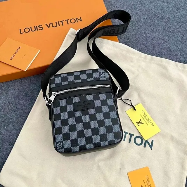 Louis Vuitton Crossbody Bag Damier Graphite