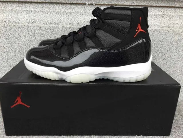 Air Jordan 11 Bred