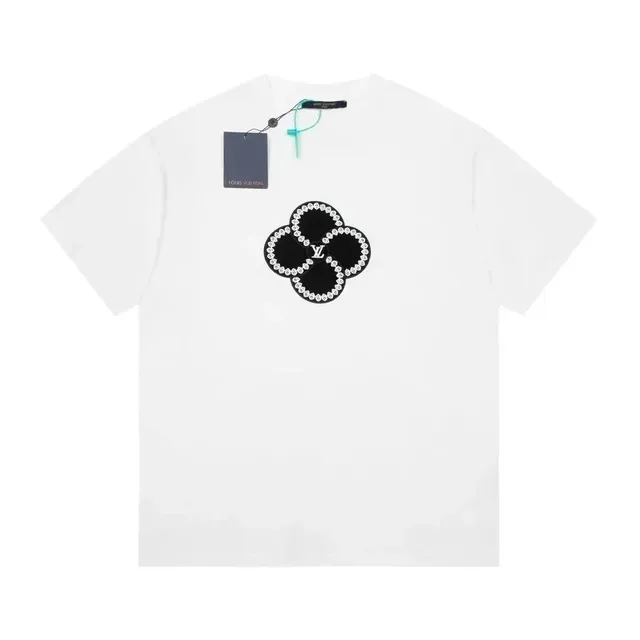 Louis Vuitton T-Shirt Flower Motif